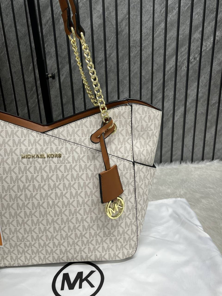 Michael Kors_Jet_Set_Signature_Shoulder_Tote_With_DustCover_CarryBag