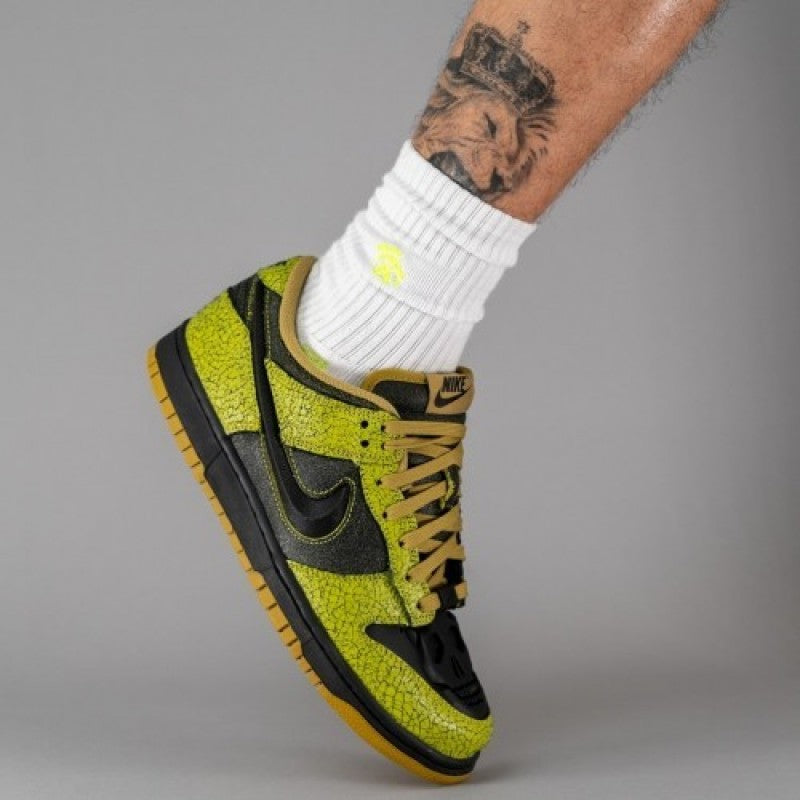 Nike Dunk Low QS Halloween Skull
