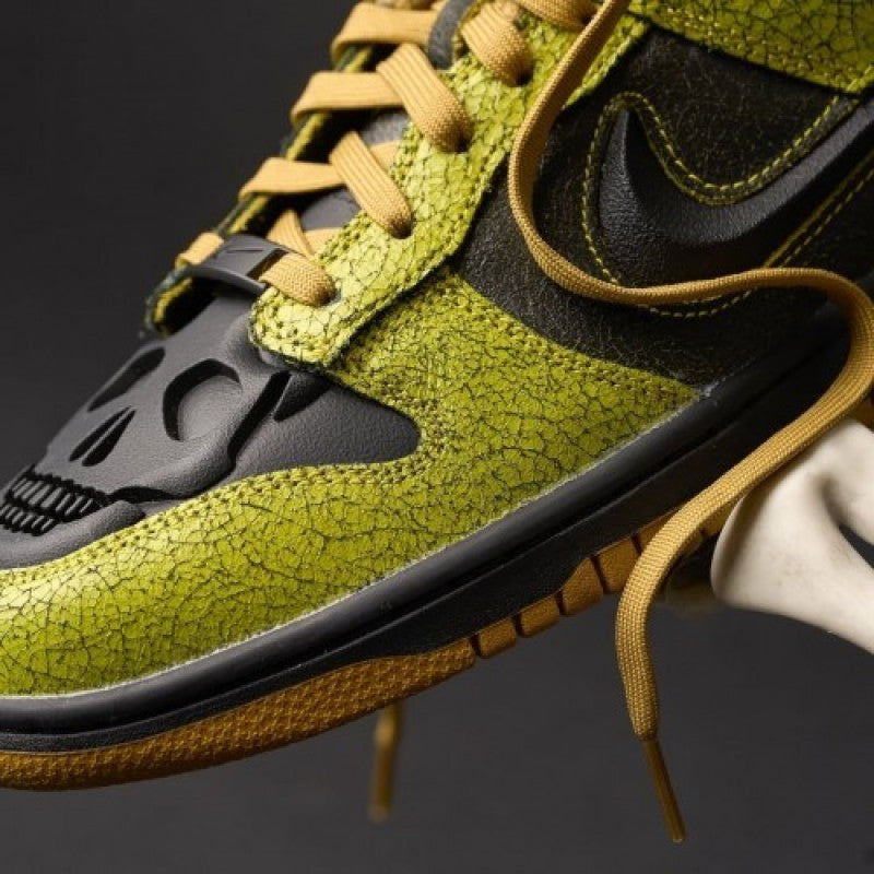 Nike Dunk Low QS Halloween Skull