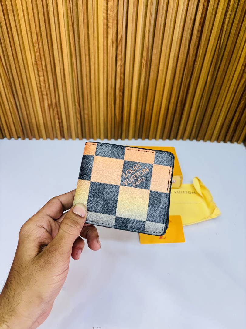 106 LV LOIUS VUTTON PREMIUM QUALITY WALLET