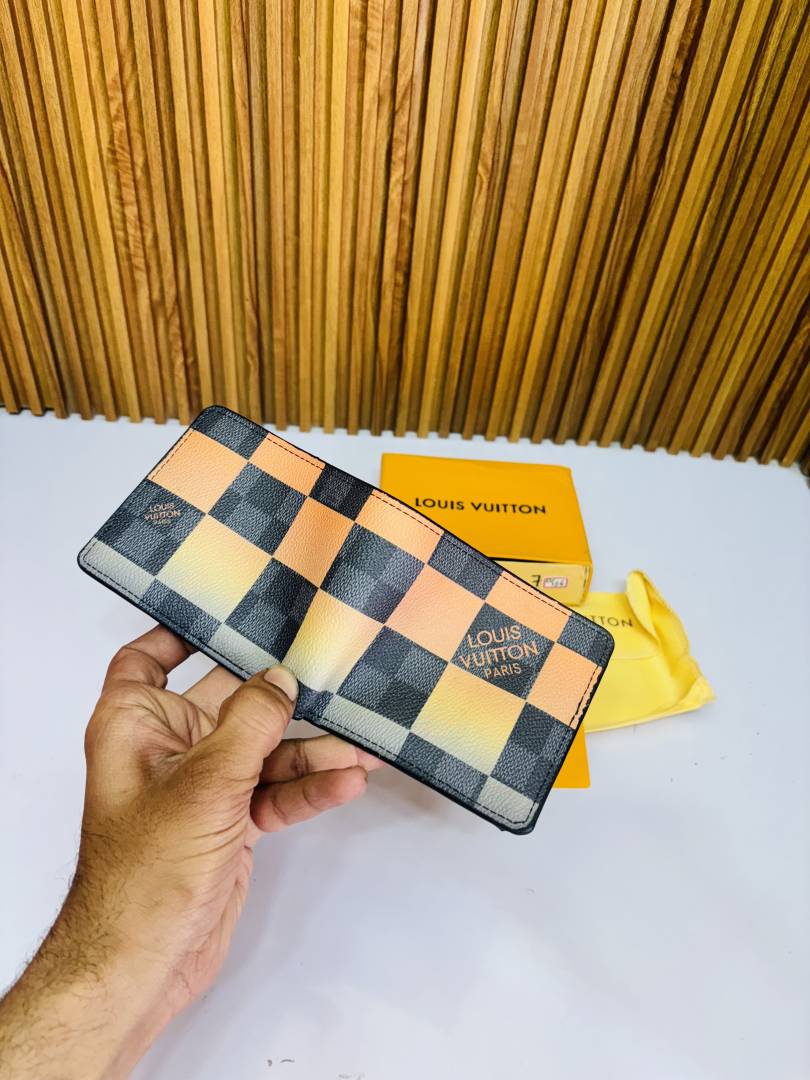 106 LV LOIUS VUTTON PREMIUM QUALITY WALLET