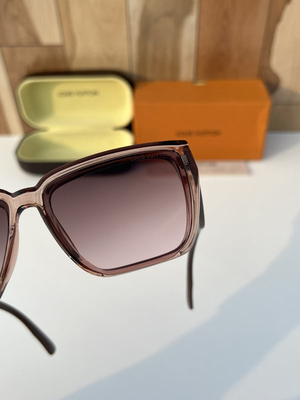 Louis Vuitton_80224_peach