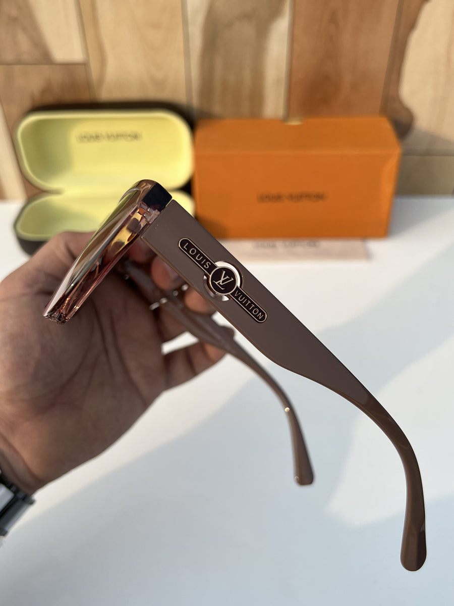 Louis Vuitton_80224_peach