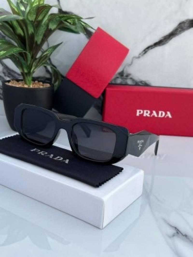 Prada 8679 black