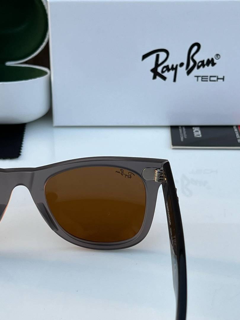 rey ban 2140 grey brown