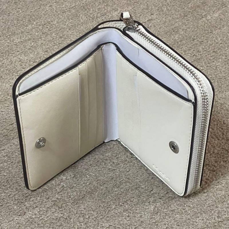 Coach_Premium_Strawberry_Emboss_Highend_Wallet_With_OriginalBox_DustCover_Packing