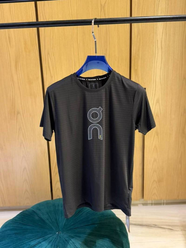 On Cloud IMPORTED STORE ARTICLE T SHIRTx