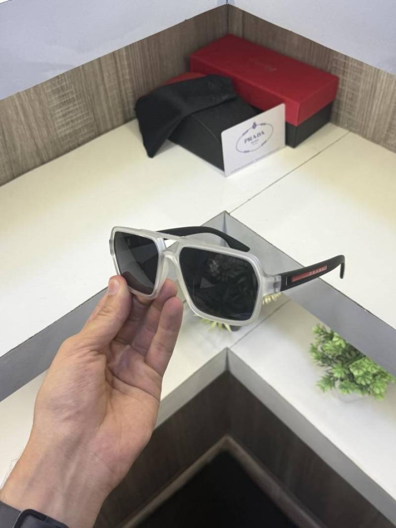 Prada 6902 Sunglass (Ice Black)
