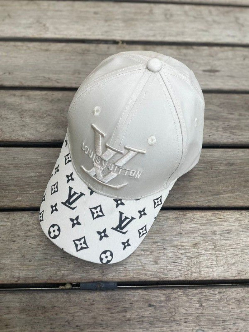 Louis Vuitton_Big_Logo_Front_Monogram_Beige_And_Black_Premium_Unisex_Cap_(With_Box)_