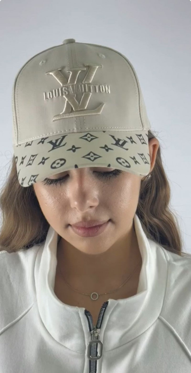 Louis Vuitton_Big_Logo_Front_Monogram_Beige_And_Black_Premium_Unisex_Cap_(With_Box)_