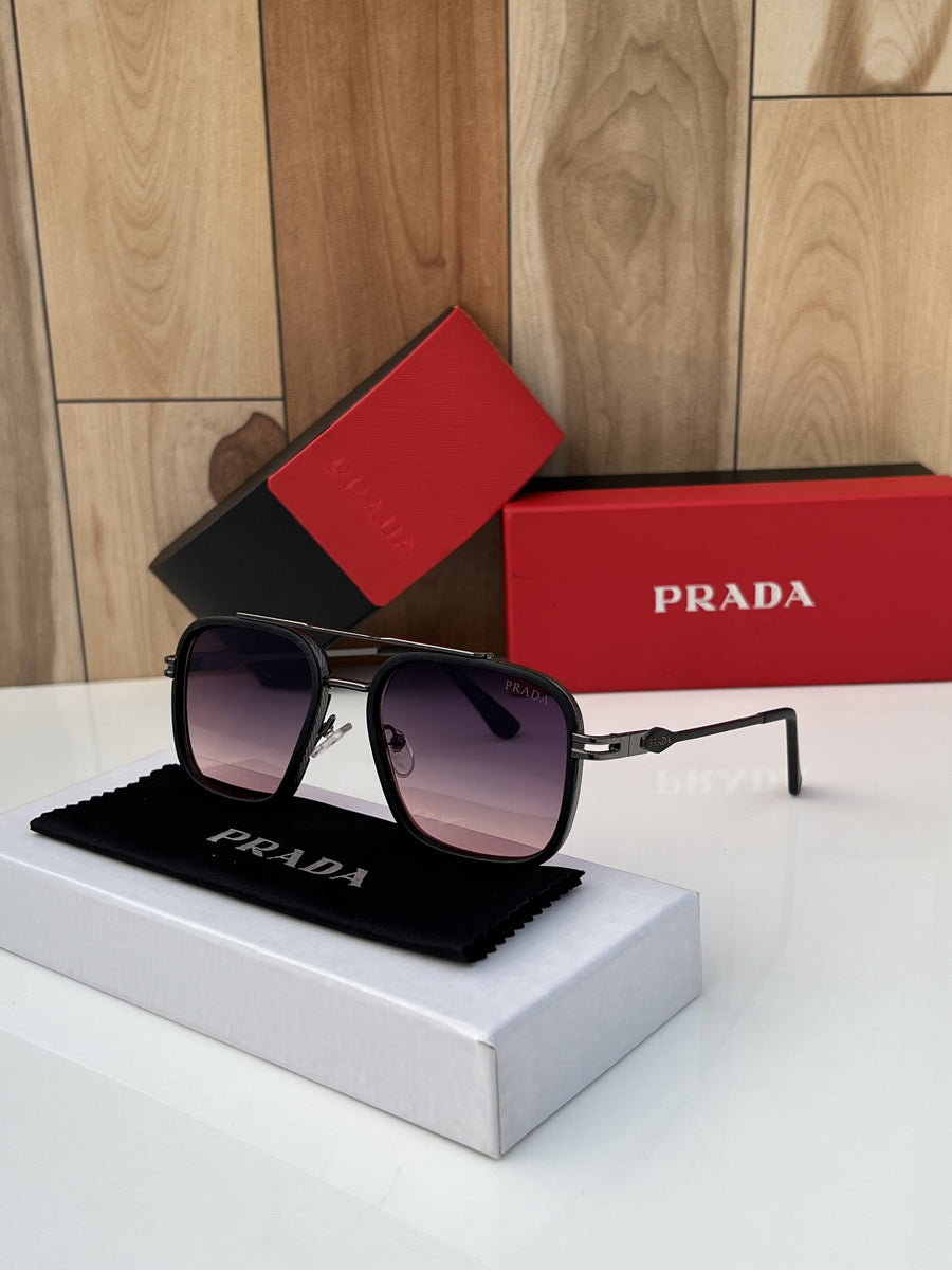 Prada_374_black_wine