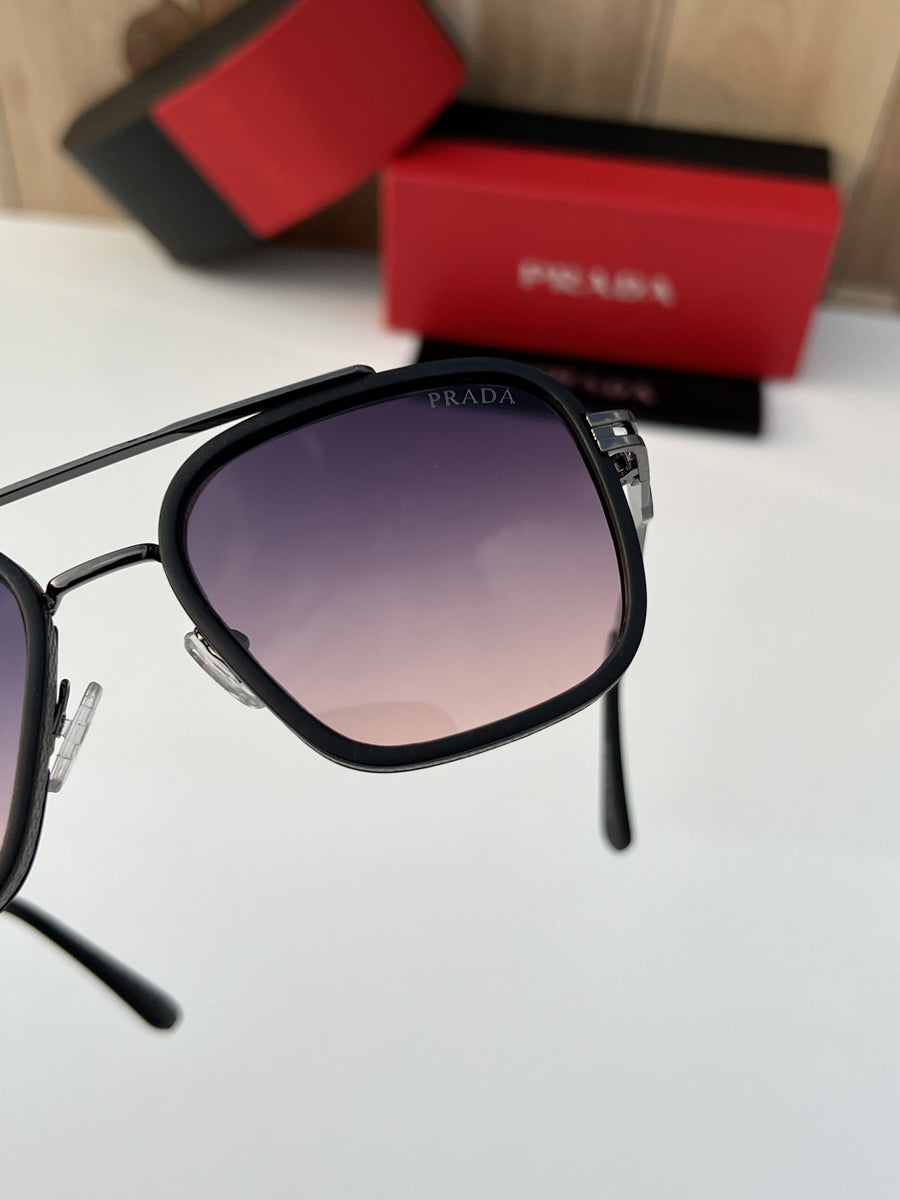 Prada_374_black_wine