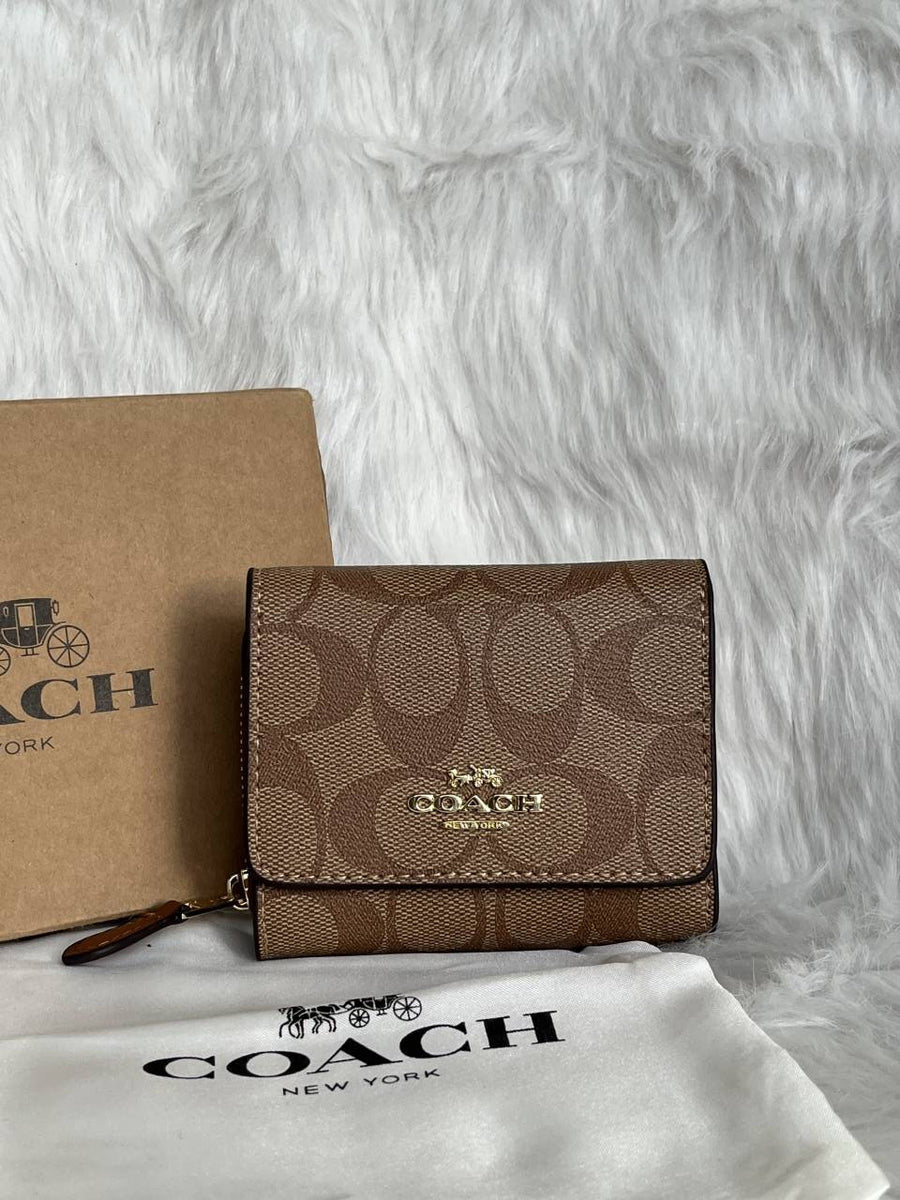 Coach_1-4_Premium_Flap_Wallet_With_OriginalBox_DustCover_Highend_Coded