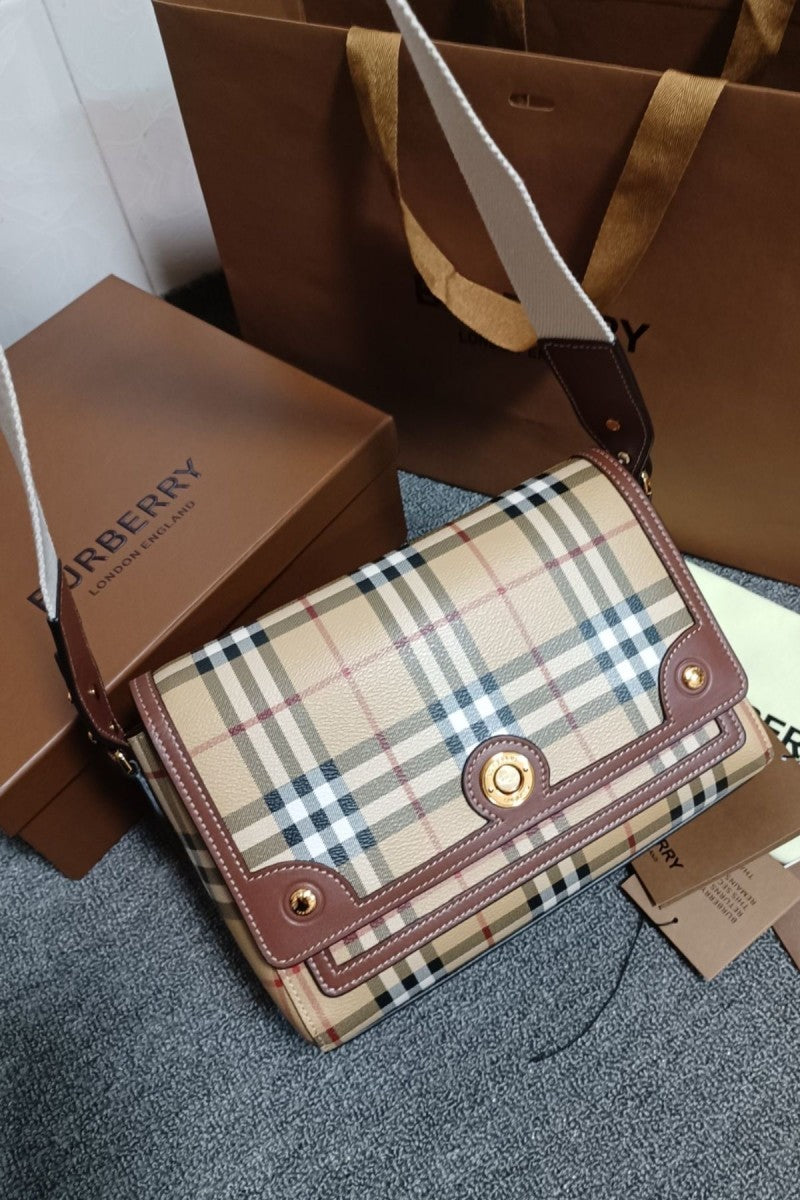 Burberry_Note_Check_Crossbody_Bag_With_Magnet_Box_Premium