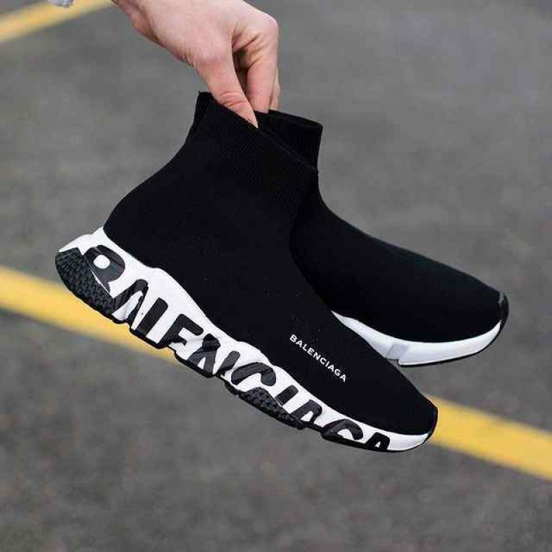 Balenciagaa Speed Runners Graffiti White Black