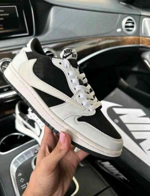 Nike air jordan retro 1 low travis scott x panda semi ua