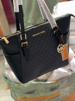 Michael Kors_Charlotte_Large_Tote_With_DustCover