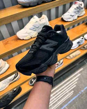 New balencee 9060 Black Cat