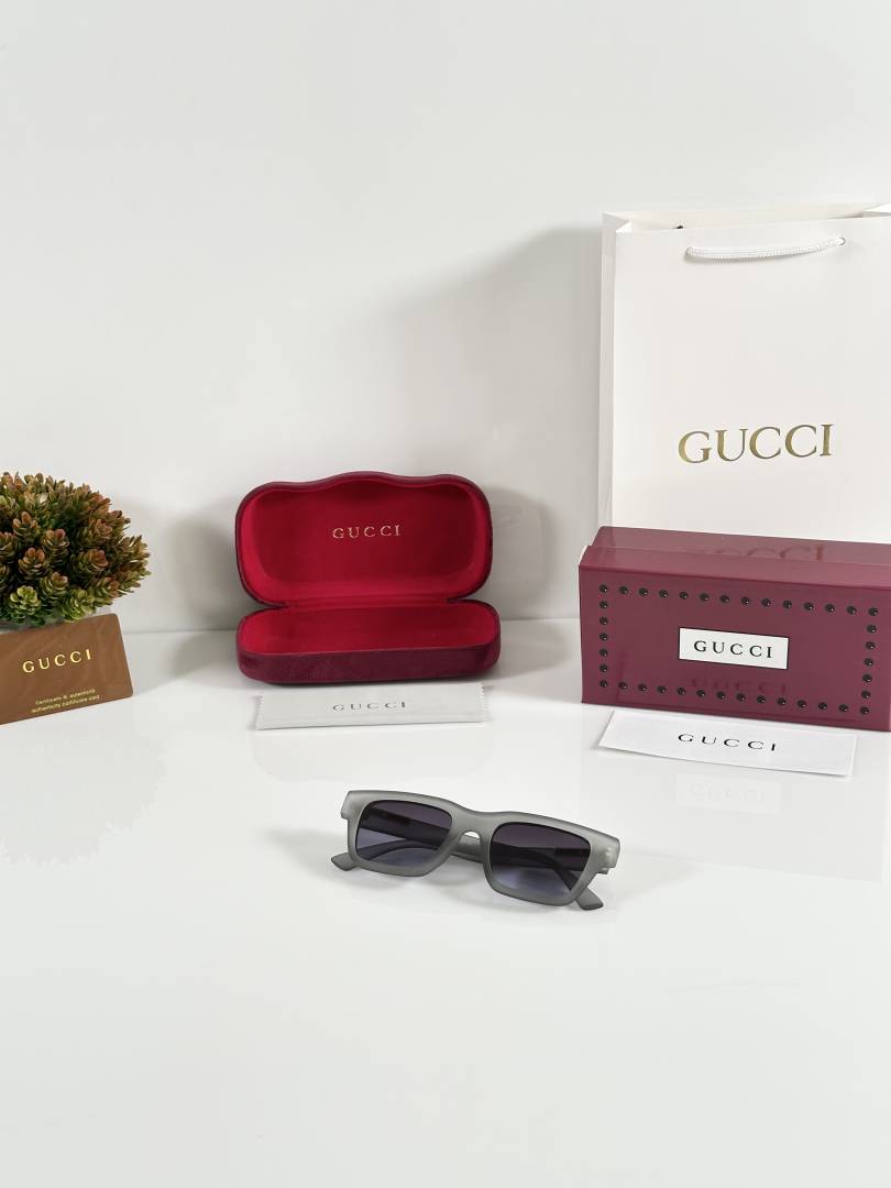 Gucci_1862_Grey_Blue_DC