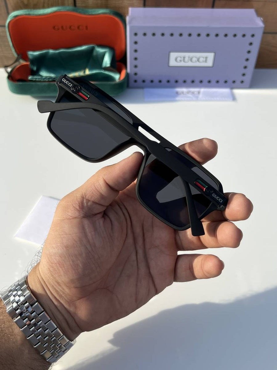 Gucci_5106_matt_black
