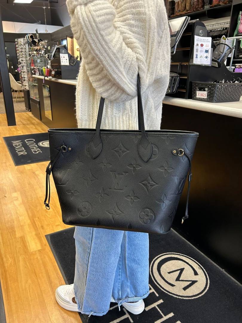 Louis Vuitton Neverful Black With origina Double Box