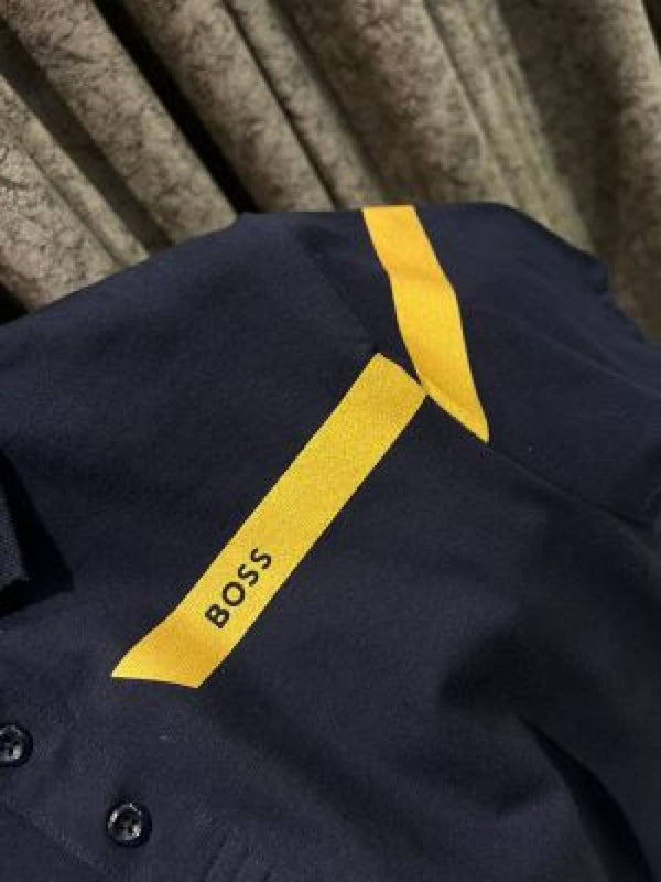 BOSS IMPORTED STORE ARTICLE T-SHIRT