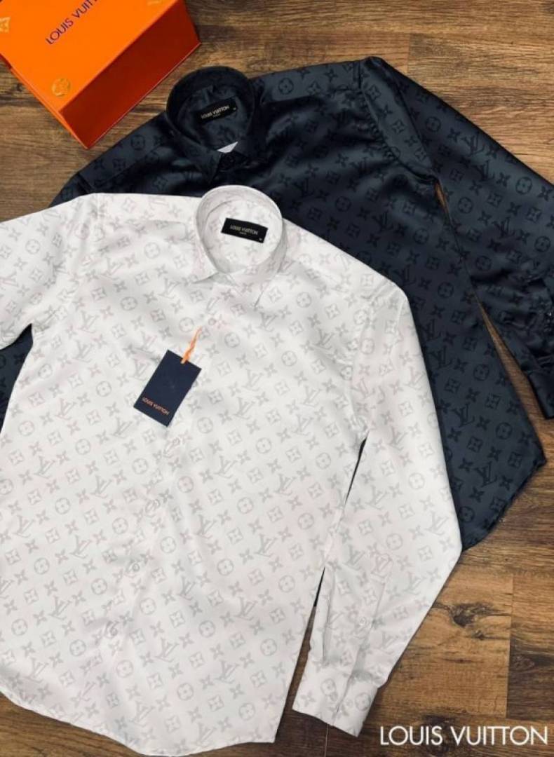 IMPORTED STORE ARTICLE SHIRT BLACK x