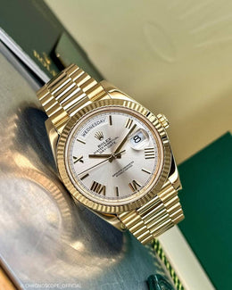 Rolex Oyster Perpetual Day Date 40 Battery Gold-White