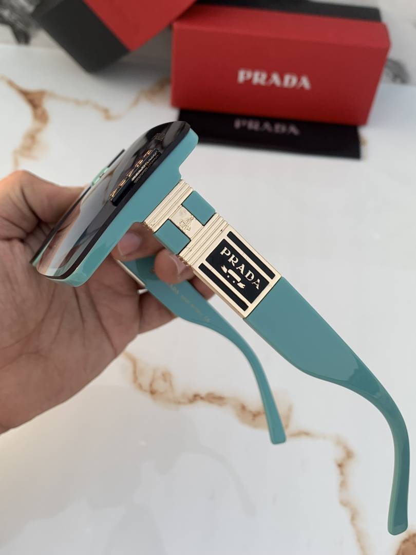Prada_23002_green