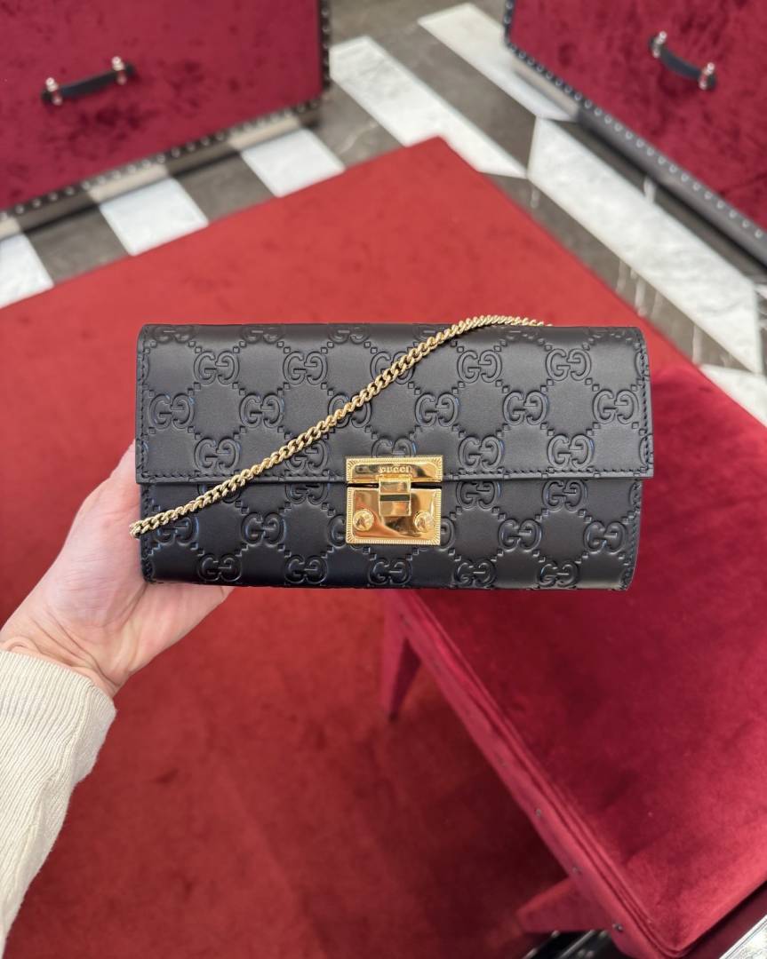 Gucci_75_Padlock_Chainwallet_With_OriginalBox_DustCover