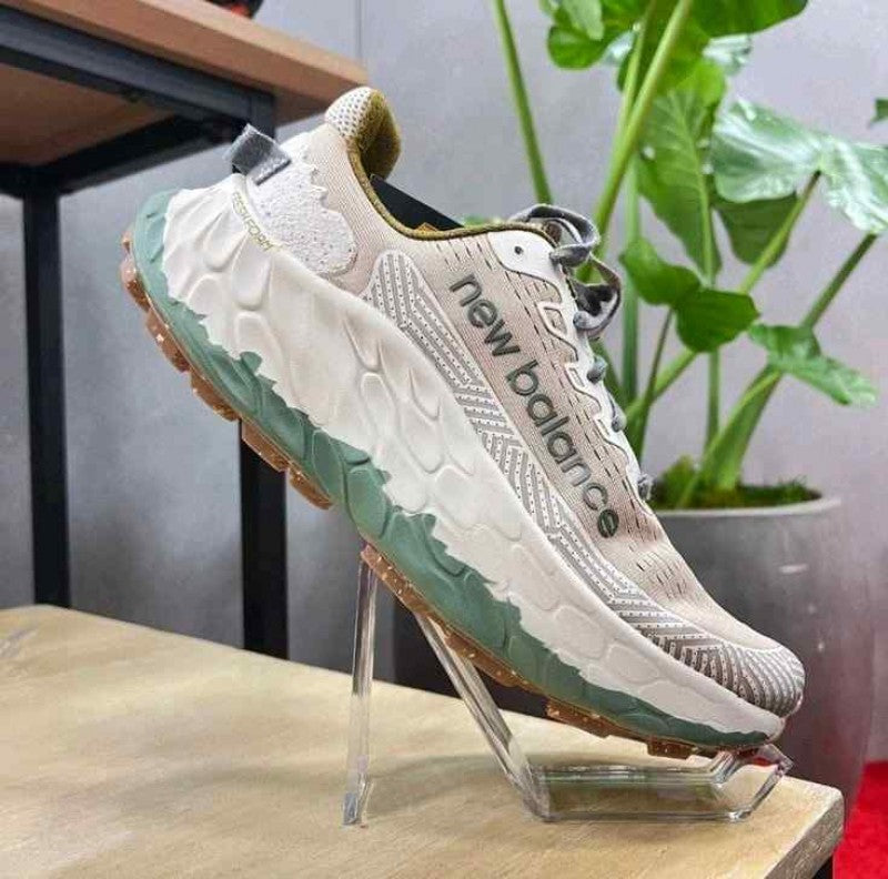 new balencee Fresh Foam x Trail More V3 Beige
