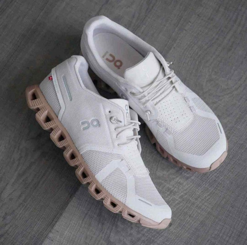 On CLOUD 5 SAND ROSE BROWN WOMENS