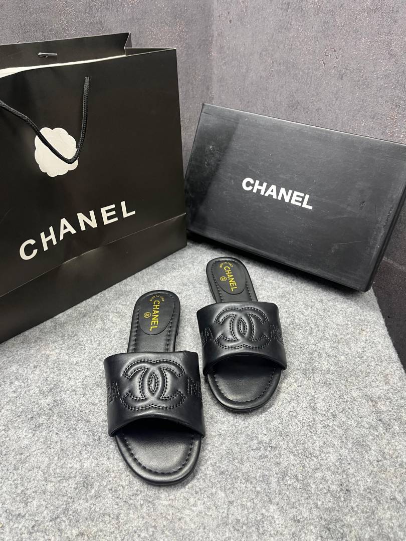 Chanel_Lambskin_Quilted_CC_Platform_Mules_Black_With_OG_Box_Carry_Bag_21P