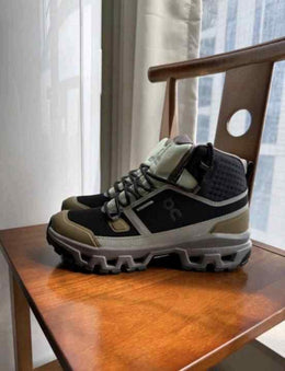 ON Cloudrock Mid Waterproof WP Boots Multi