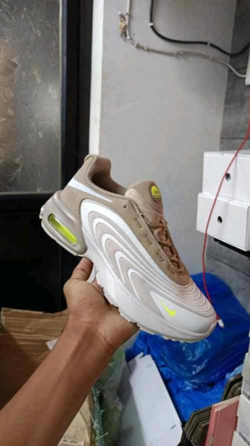 Nike Airmax Fire Light Bone Khakhi Volt 197