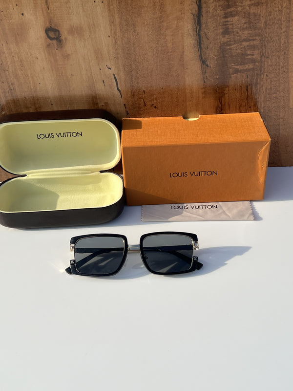 Louis Vuitton_7295_gold_black