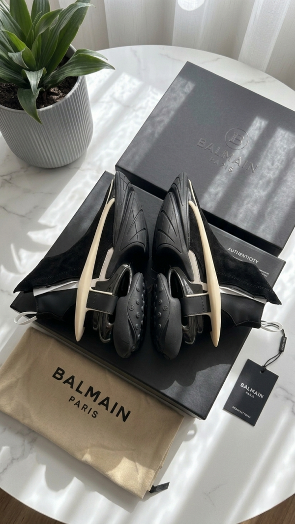 Balmain FUTURE AERODYNAMIC BLACK SNEAKER