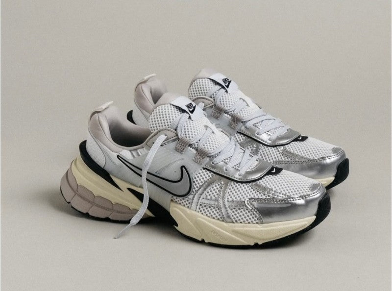 Nike v2k run metallica sliver