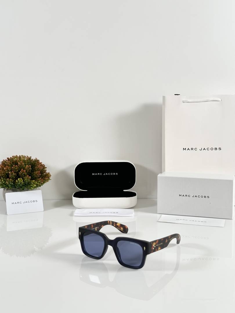 Marc Jacobs 1126 Tiger Blue