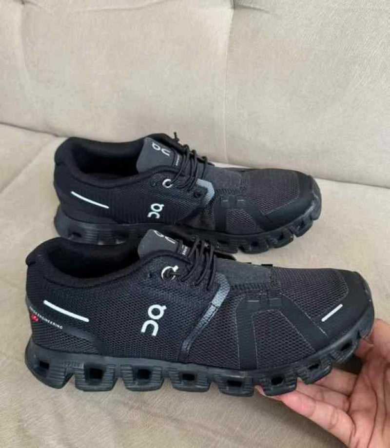 ON CLOUD 5 WATERPROOF RUNNING FULL BLACK 409