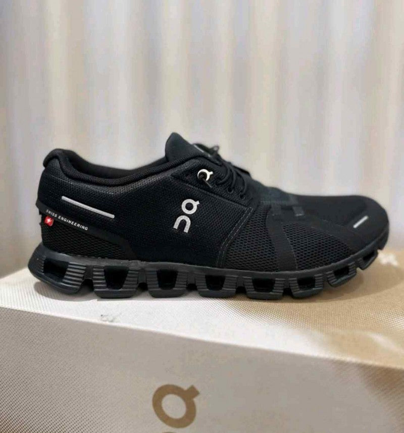 ON CLOUD 5 WATERPROOF RUNNING FULL BLACK 409