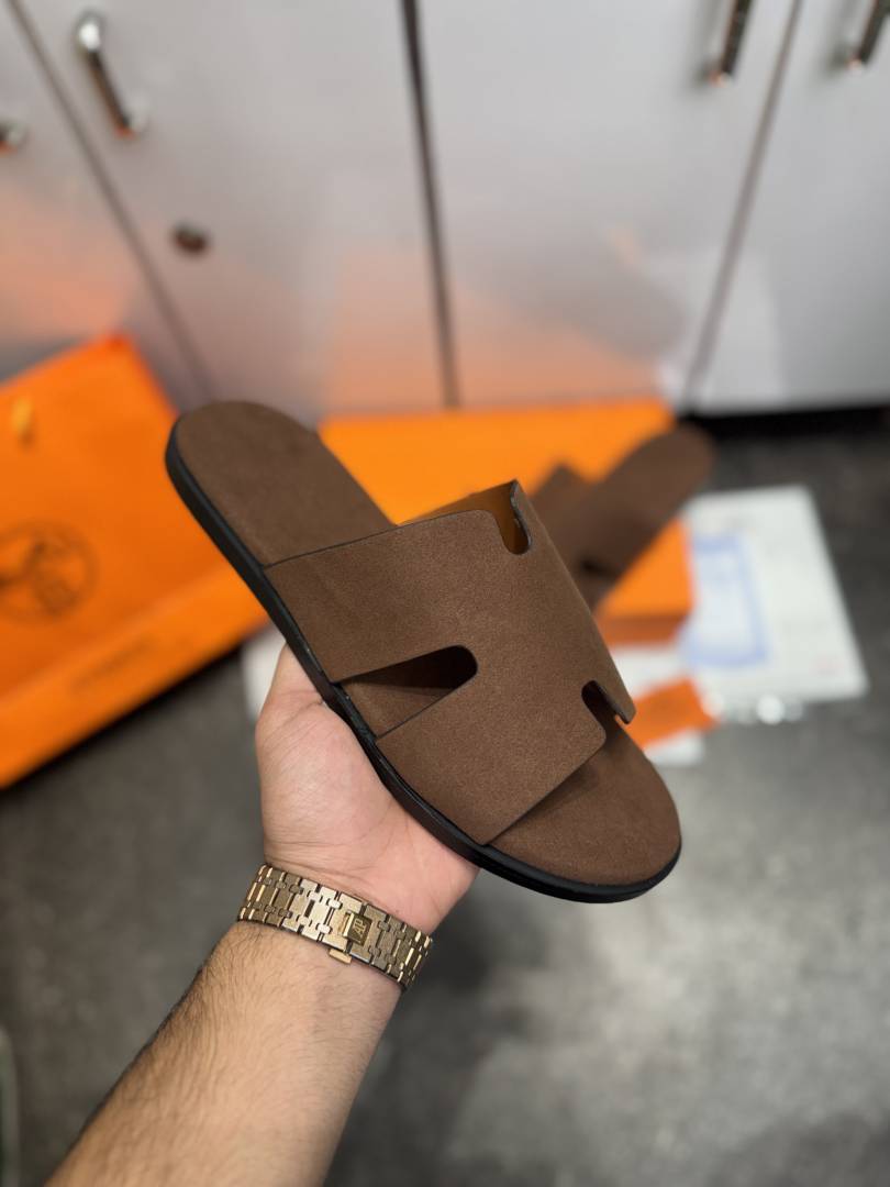 Hermes IZMIR ITALIAN SLIDE TAN SUEDE 021