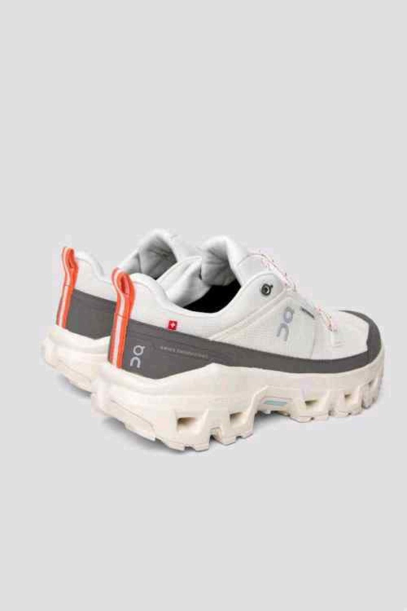 On Running Cloudrock Low Waterproof 558