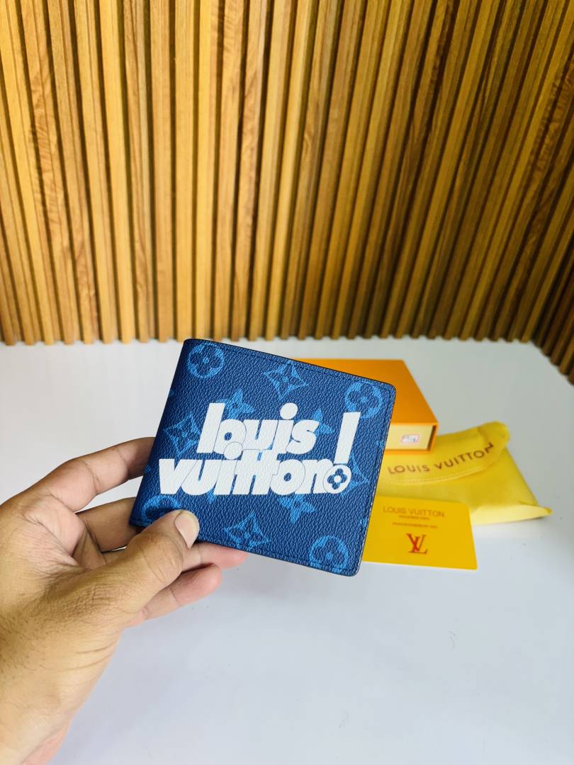 118 LV LOIUS VUTTON PREMIUM QUALITY WALLET