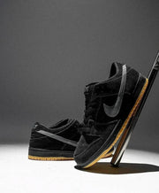 Nike SB Dunk Low Fog BLACK GUM