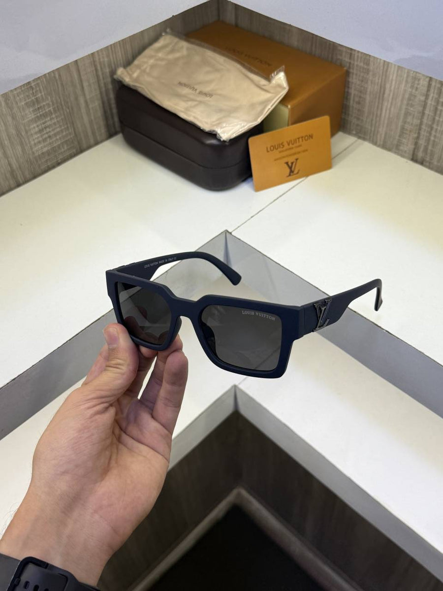 Louis Vuitton 88082 Blue