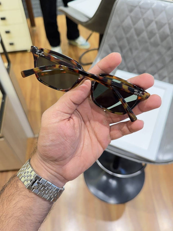 Ray-Ban 4456 tiger green