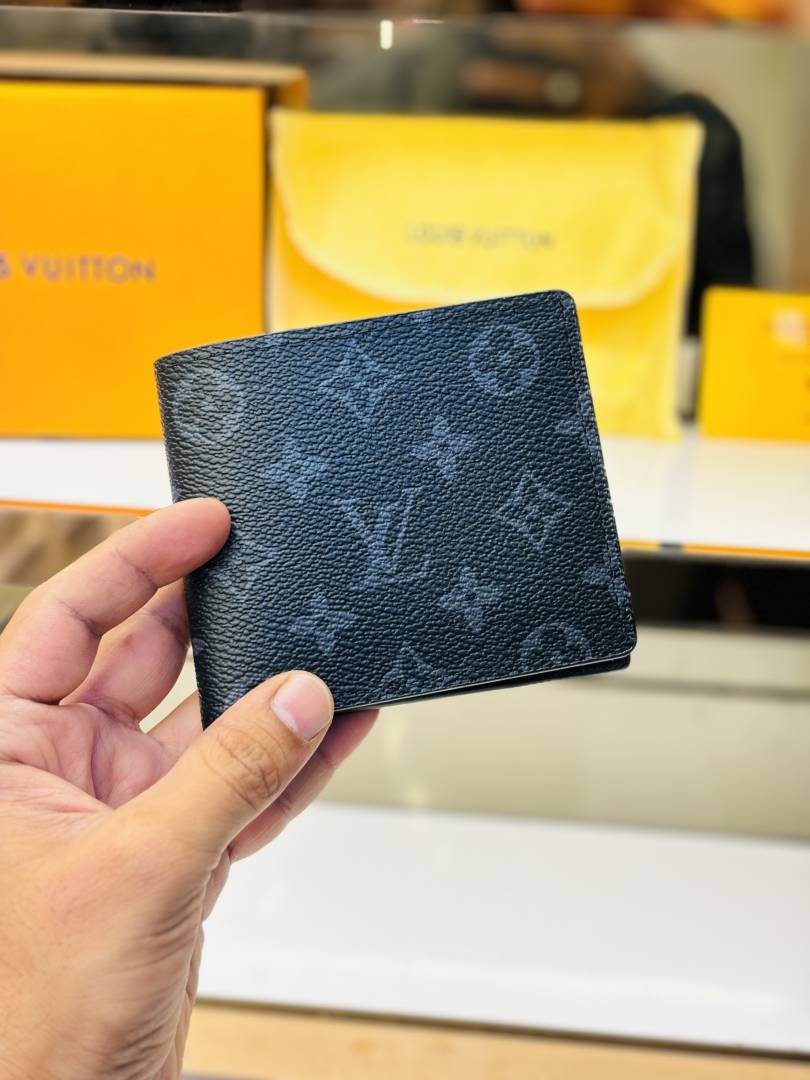 175 LV LOUIIS VUITTON PREMIUM QUALITY WALLET NO70