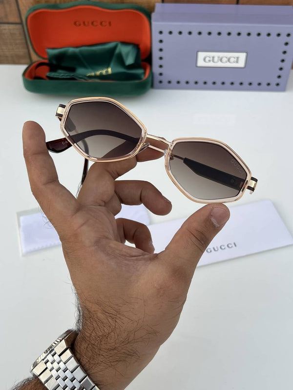Gucci_614_peach