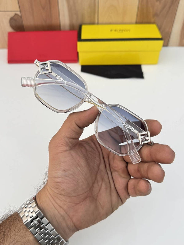 Fendi_441_white_blue